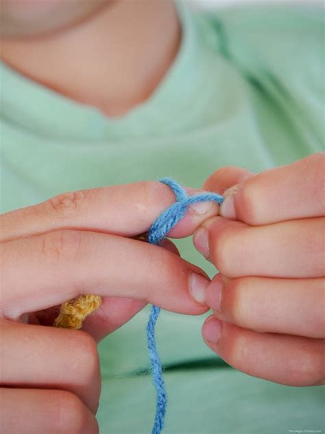 • bundle of 5 easy knitting patterns for advanced beginners. Finger Knitting For Kids :: An Easy DIY Tutorial - The ...
