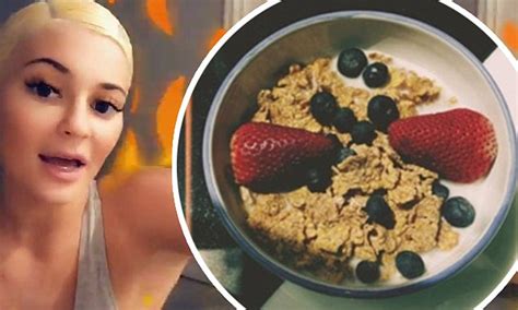 Kylie Jenner Throwback Reveal She Has Eaten Cereal With Milk
