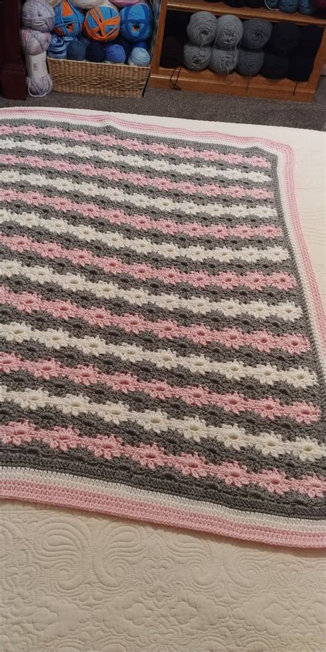 Daisy Farm Crafts Free Crochet Pattern Petal Stitch Baby Blanket In