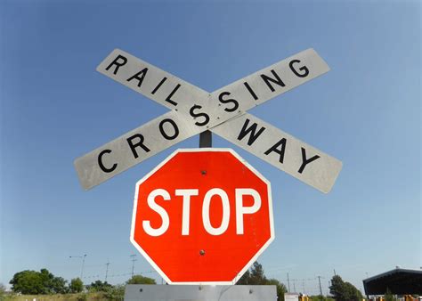 Rules For Railway Level Crossings Driver Knowledge Test Dkt Resources