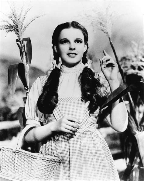 Wizard Of Oz Stills Classic Movies Photo 19566203 Fanpop