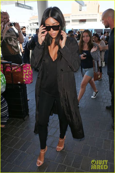 Kim Kardashian Wears A Bikini With North West In Tbt Photos Photo 3168183 00 Celebrity