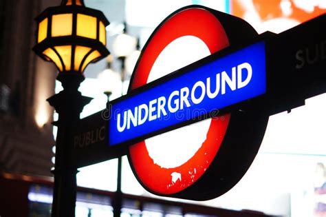 Underground Sign In London Editorial Image Image Of Lampandmetro