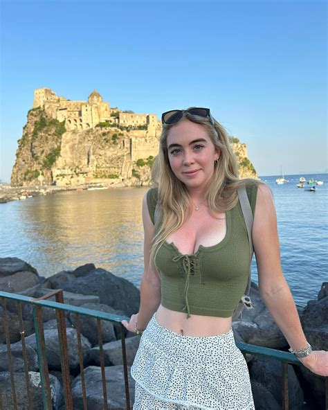 Grace Charis goes braless and narrowly avoids wardrobe malfunction on