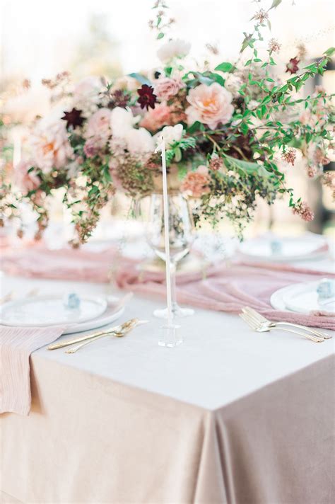 Ethereal Wedding Inspiration With Vintage Accents ⋆