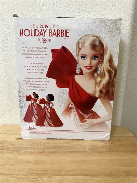 Nrfb Mattel Barbie Fxf01 2019 Blonde Holiday Barbie Doll 887961689211 Ebay
