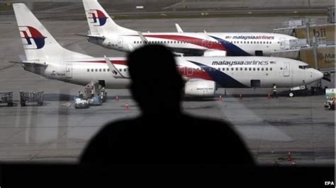 malaysia airlines plane makes melbourne emergency landing malaysia airlines airline jobs