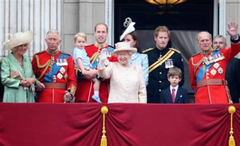 Trema La Famiglia Reale Inglese Ricoverato Il Principe Cosè Successo