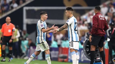 Del Mundial A La Champions League Julián Álvarez Vs Lautaro Martínez