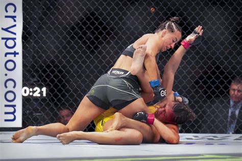 Ufc On Abc Results Maycee Barber Batters Amanda Ribas To Finish