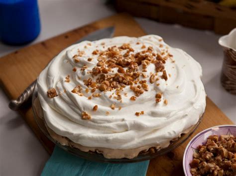 Chocolate cream pie with a peanut butter pie dough and a whipped peanut butter cream. Chocolate Peanut Butter Banana Cream Pie Recipe | Anne ...