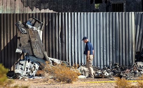 2 die in Vegas-area small plane crash; man on ground escapes Las Vegas