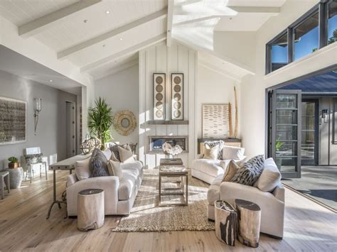 There's no shortage of curb appeal for this beautiful 4 bedroom modern farmhouse plan with bonus room and bath (giving you potentially 5. 25 Best Modern Farmhouse Style - decoratoo