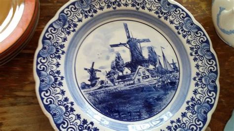 Absolute Auctions And Realty Glassware Decorative Plates Plates