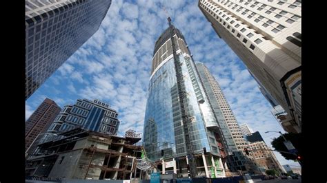 Los Angeles Skyscraper Tops Out As Tallest Western Building