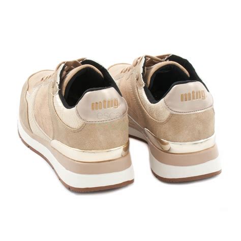 Aqui vai encontrar galochas, botas, sandálias, ténis e muito mais calçado, sempre de grandes marcas e aos melhores preços. Sneakers MTNG Namuri Goat Pu Gold