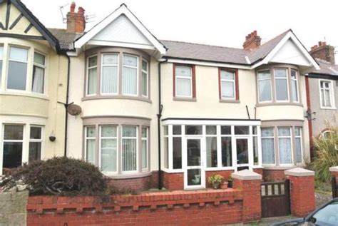 Property Valuation 1a Watson Road Blackpool Fy4 1eg The Move Market