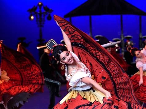 función navideña del ballet folklórico de méxico en chapultepec