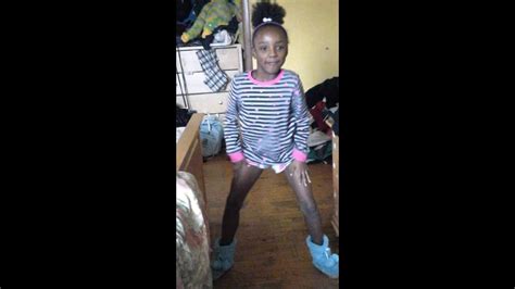 Lil Sis Doing Bet You Cant Do It Like Me Challeng Youtube