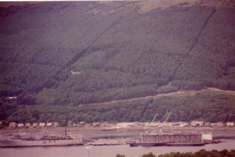 Sub That Was Along Side The Uss Simon Lake Picture Of Dunoon Cowal