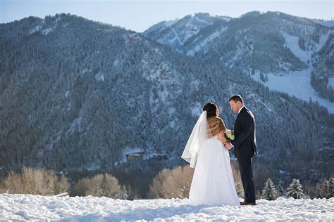 Lexie And Curtis Wedding In Aspen Colorado Elopement In Aspen Winter