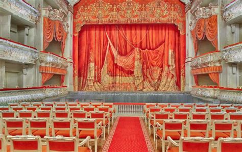 Mikhailovsky Theatre — St Petersburg — Guide For You Tours