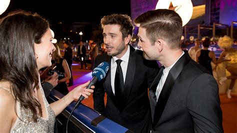 Finnland möchte die geschichte wiederholen und seinen zweiten sieg beim eurovision song contest anstrebt. Darude feat. Sebastian Rejman aus Finnland auf dem Orange ...