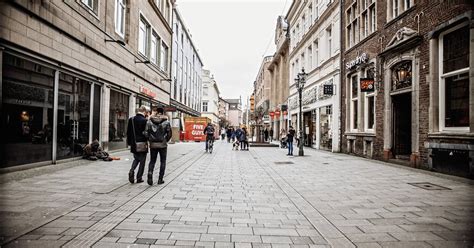 Der rat der landeshauptstadt düsseldorf hat am donnerstag, 4. Corona Düsseldorf: Stadt könnte Maßnahmen lockern - will ...