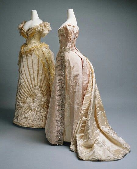 Evening Dressca 1887 Charles Frederick Worth Style Victorien Mode
