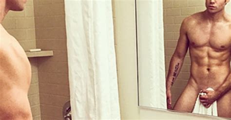 Ashley Parker Angel Poses Completely Naked In Bathroom Photo Us Weekly