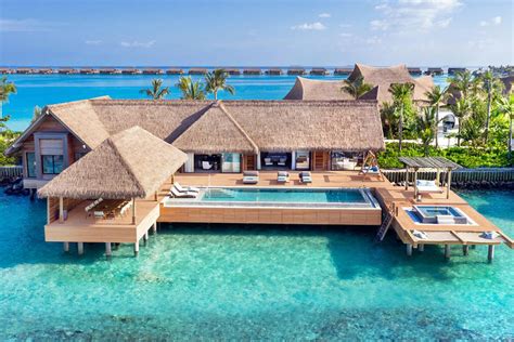 Luxury Hotel In Maldives