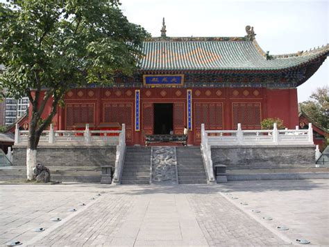 Zhengzhou Towns God Temple Hall Zhengzhou And Kaifeng Attractions