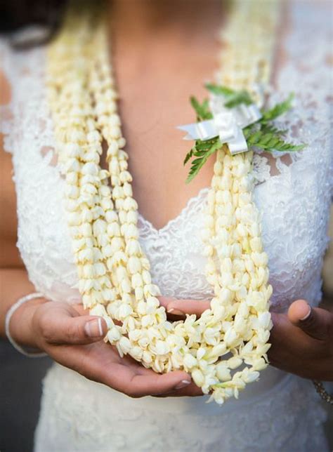 Lucy Brereton Hawaiian Wedding Flowers Leis Lei Flowers What Is Used