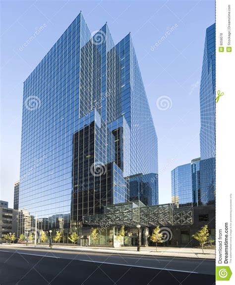 Modern Glass Office Building Royalty Free Stock Photos