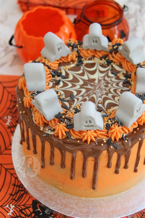 Halloween Drip Cake! - Jane's Patisserie