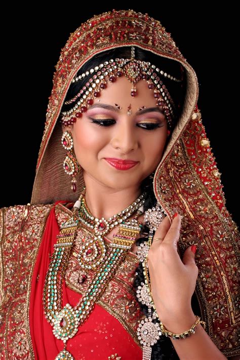 Indian Wedding Hair And Makeup London - Wavy Haircut