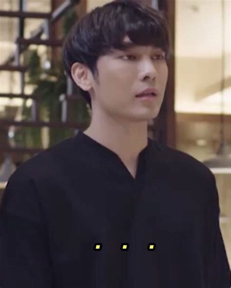 Pin By Dipa 🐺 On Mew Suppasit Reaction Pictures Memes Mew