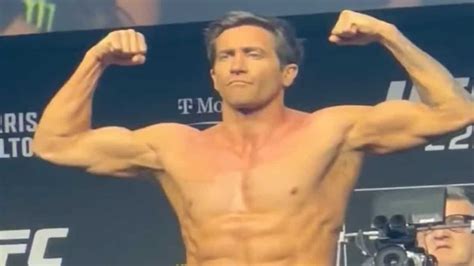 Watch Jake Gyllenhaal Stuns With His Shredded Body At UFC Weigh In For A Scene From Road House