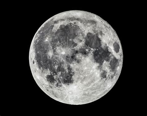 La Luna 🌙 Atlas De Astronomía
