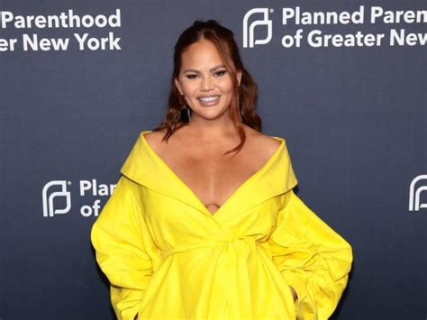 Chrissy Teigen Praised For Thanking Team Of Four Nannies In Mothers Day Tribute