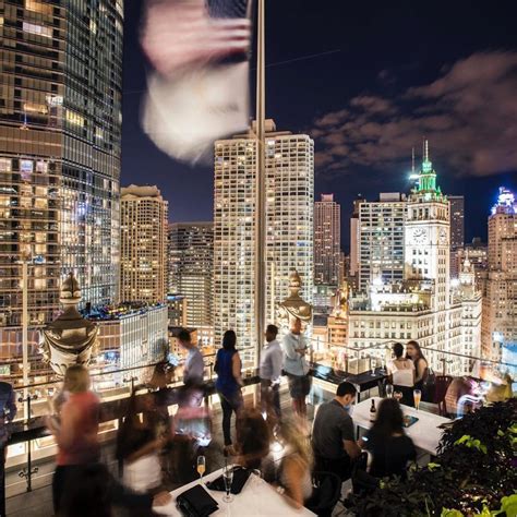 7 Chicago Rooftop Bars To Visit This Summer Gambaran