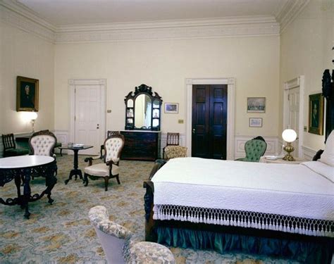 1962 View Of Lincoln Bedroom White House Interior White House Bedroom Discount Bedroom Furniture