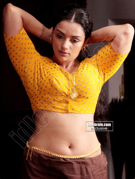 Hot Item Girls Swetha Menon Spicy Stills In Rathinirvedam Movie