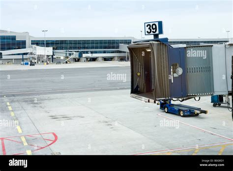 Jetway At American Airlines Terminal 8 Jfk Airport New York Stock