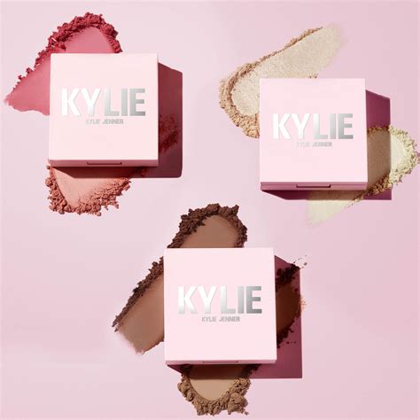 Kylie By Kylie Jenner Pressed Blush Powder Fard à Joues 335 Baddie