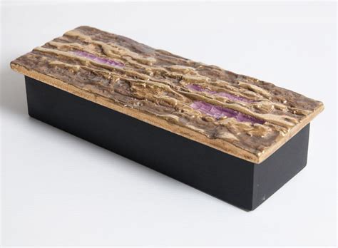 Ceramic box with lid designs by juju. Wooden box with ceramic lid by François Lembo, Vallauris ...