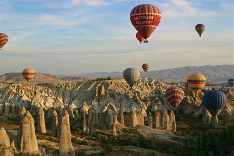 Hot Air Balloon Ride İn Cappadocia Turkey Cultural Tour