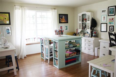 Craft room furniture ideas there are plenty of ways you can use different types of furniture to your this kind of craft room furniture has a complete storage for you. Ana White | Modern Craft Table-Aqua - DIY Projects