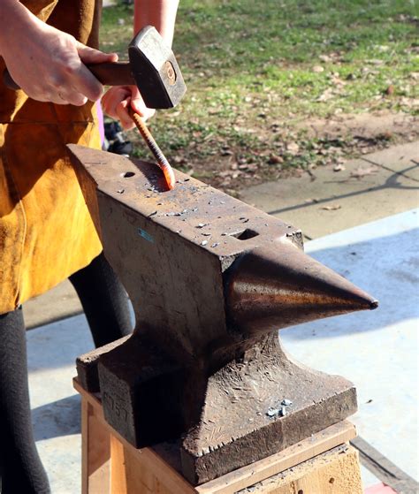 Blacksmithing For The Uninitiated Lets Talk About Anvils Hackaday