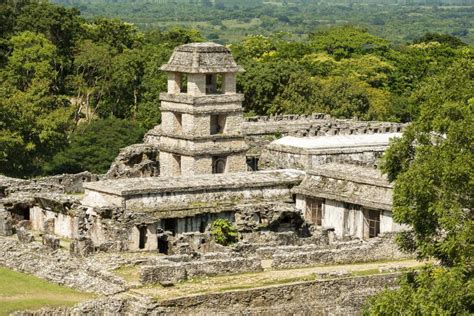 Palacio Maya Antiguo Palenque Foto Editorial Imagen De Templo